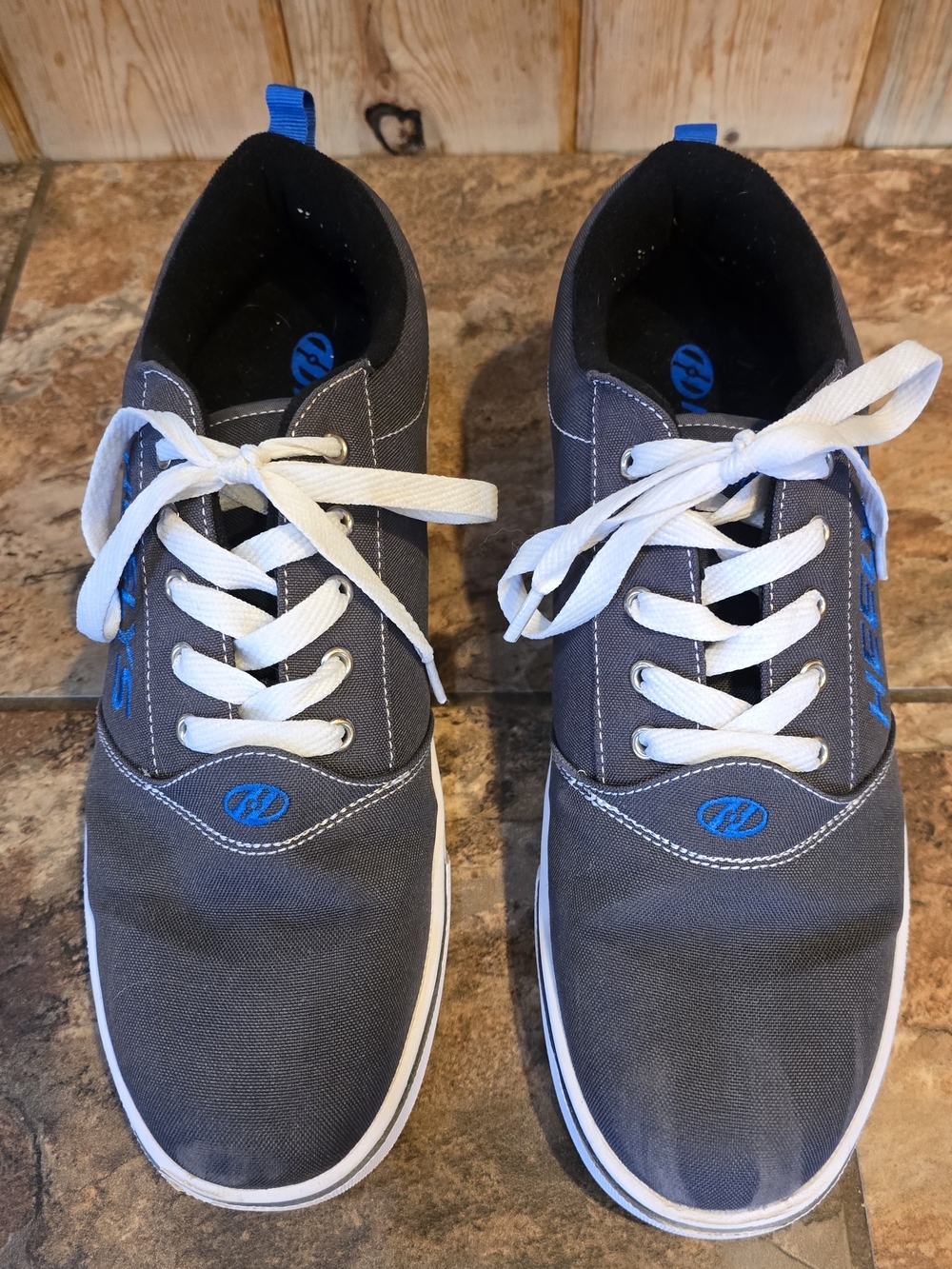 Men's Heelys — Size 10-Gray with Blue Details